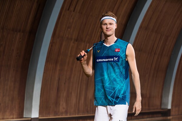 而是战术执 而是战术执